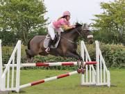 Image 27 in ABI AND BECKY. SHOW JUMPING. 19 AUGUST 2018